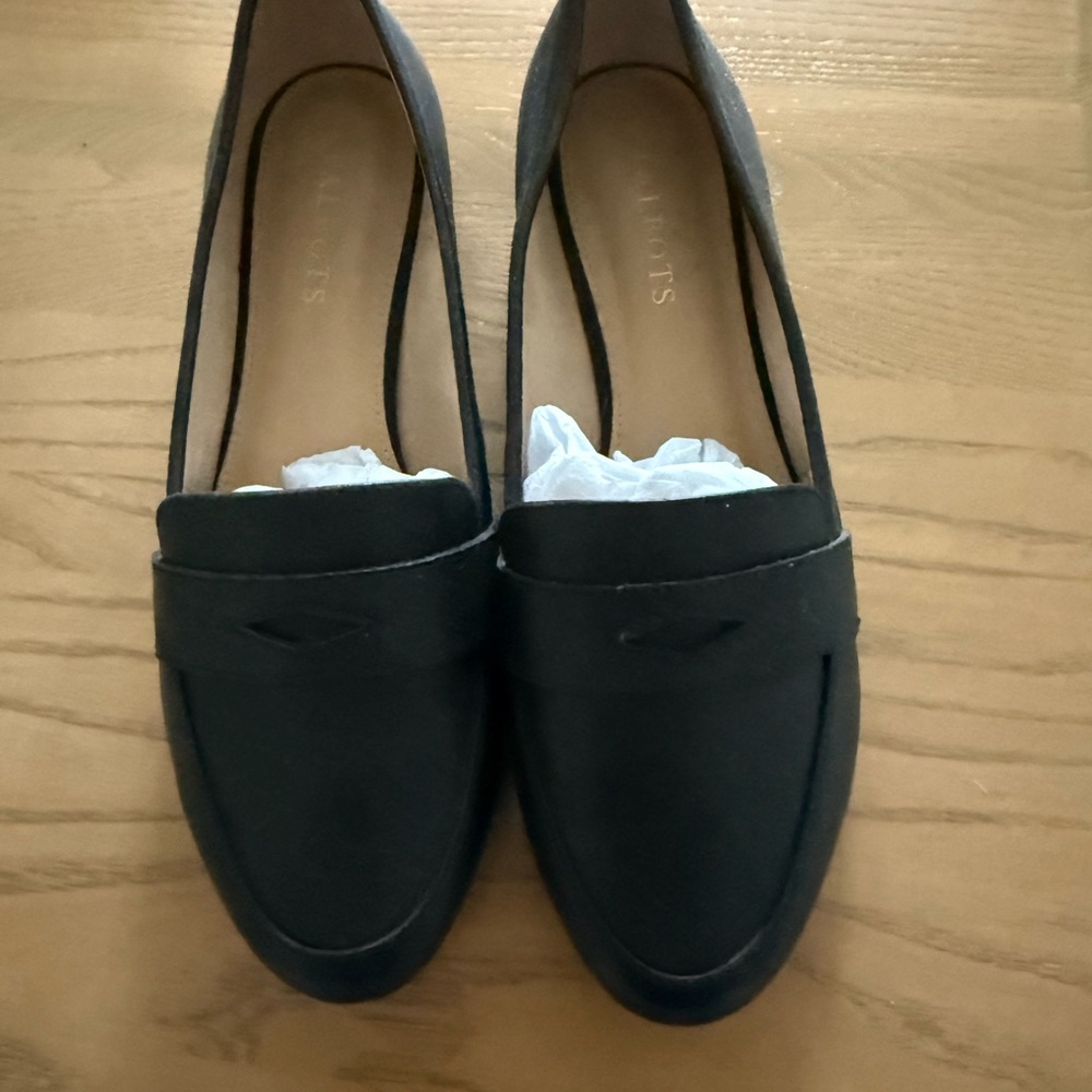 Talbots black leather Women's Loafers